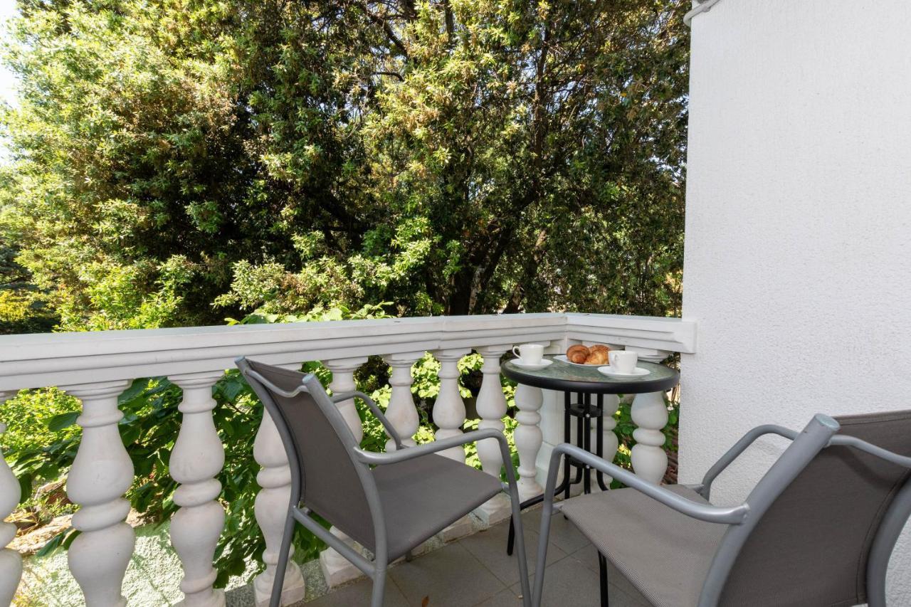 Villa Lucija Pjescana Uvala Exterior foto